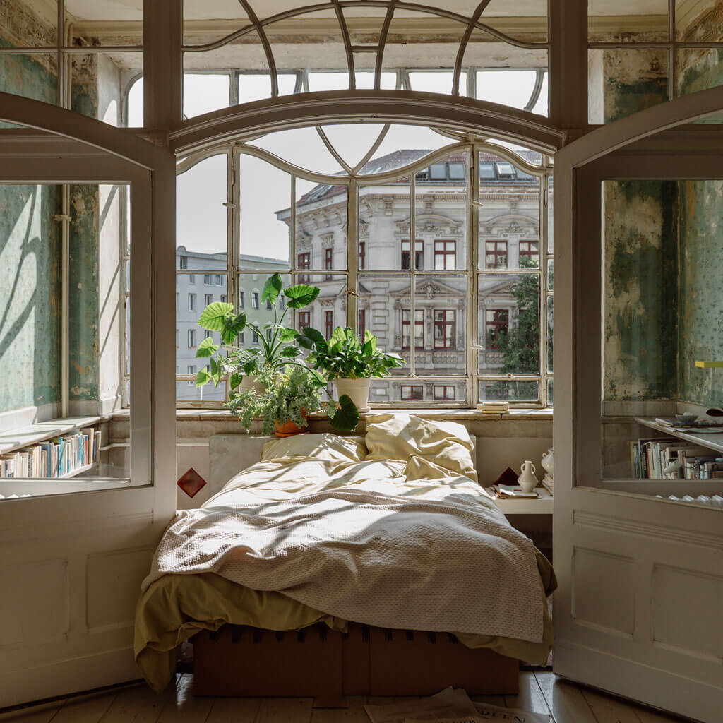 ROOM IN A BOX GRID Bed storage bed natural with mattress and bed linen